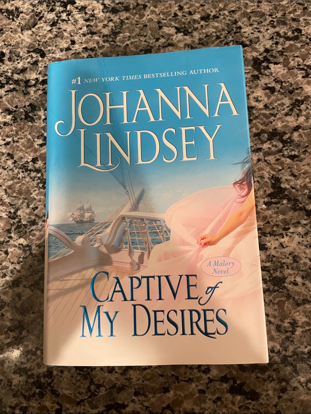 Johanna Lindsey - Captive of My Desires (Blue & Pink Cover)